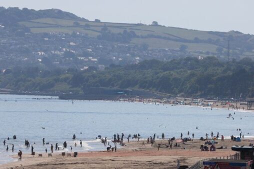 Met Office gives verdict on mini UK 'heatwave' which could leave Wales 'warm and humid'